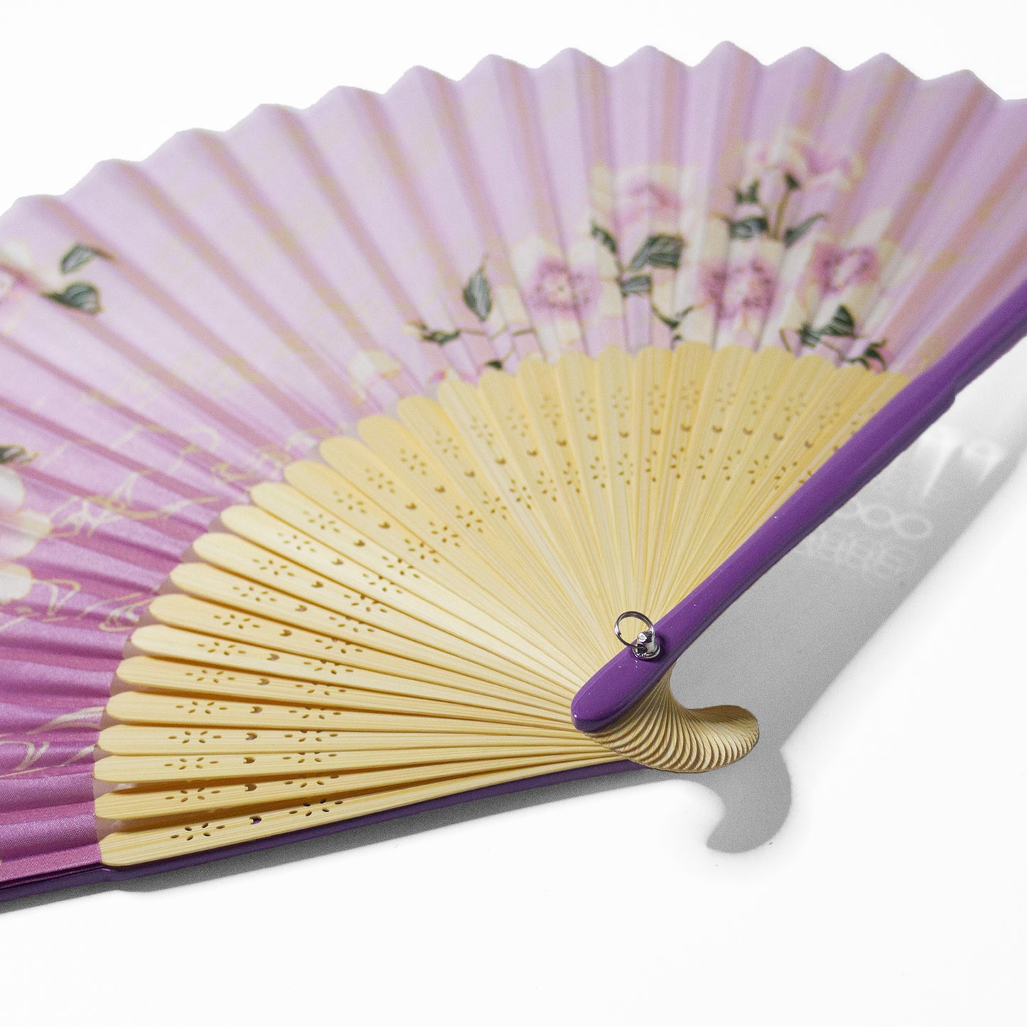 シルク扇子 親骨塗いちご草　Silk Fan Strawberry grass